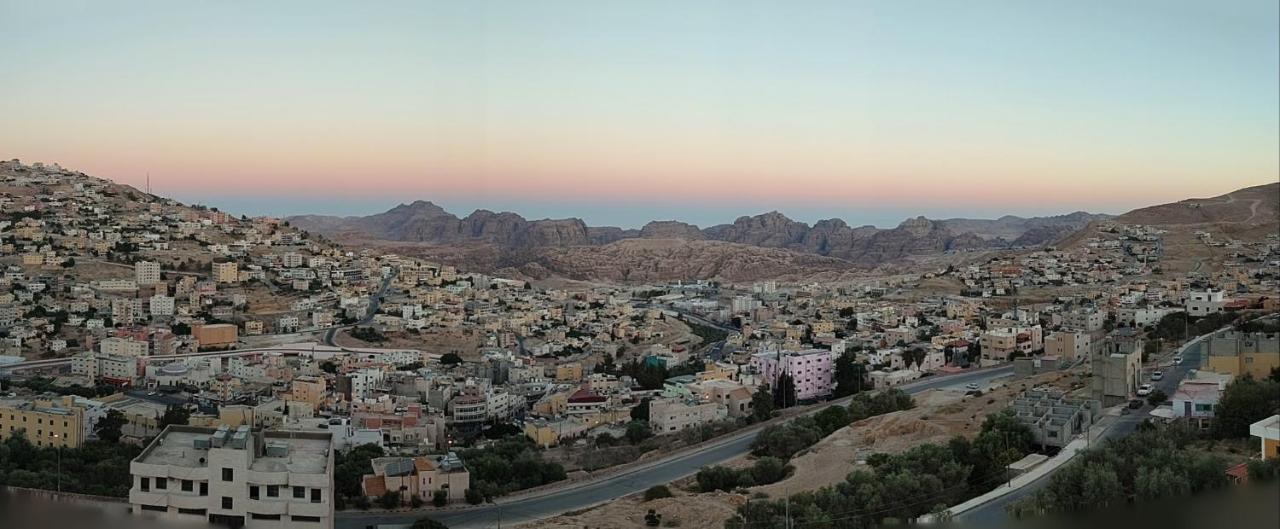 Rocky Mountain Hotel Wadi Musa Exterior foto